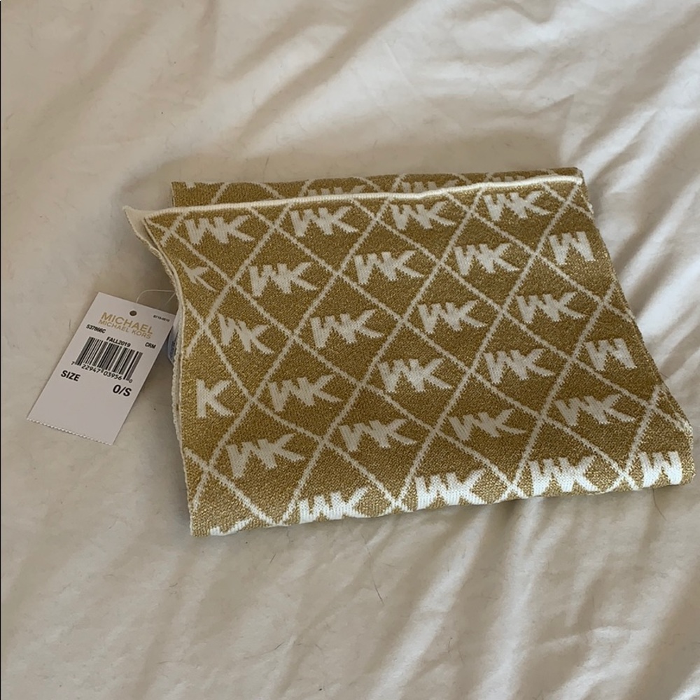 Michael Kors glittery gold/cream logo scarf (NWT)